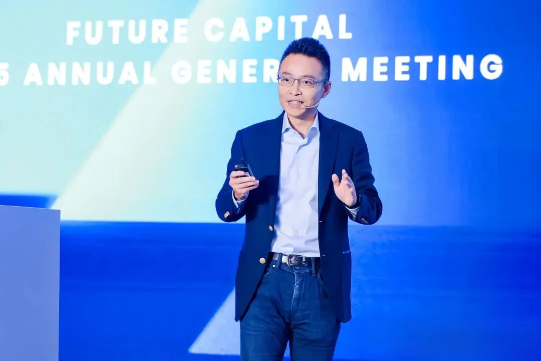 投中了理想、MiniMax 后,他说,AI 时代仍然要找「让人汗毛直竖」的创业者