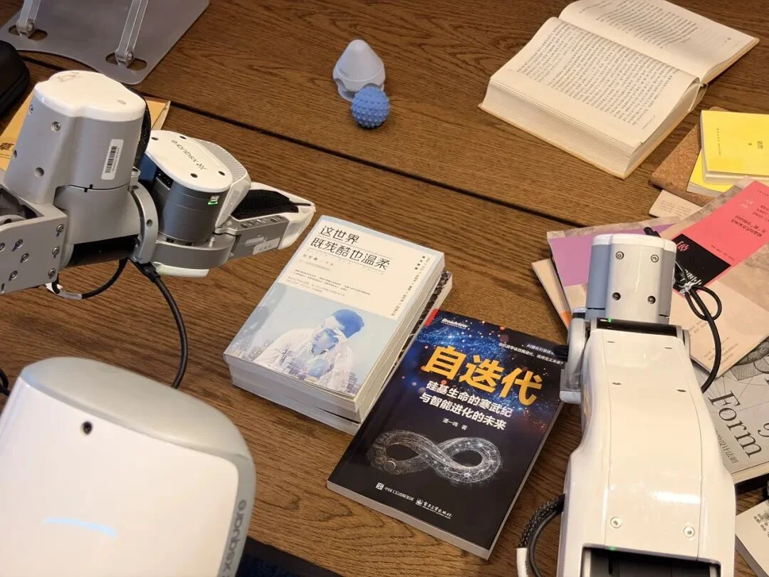 深圳AI硬件十分疯狂