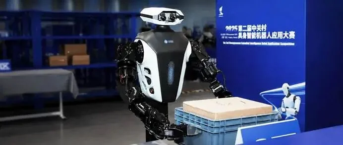 独家｜高质量物理本体+真机数据+“一身多脑”，灵御智能两个月内再获近亿元资本加注